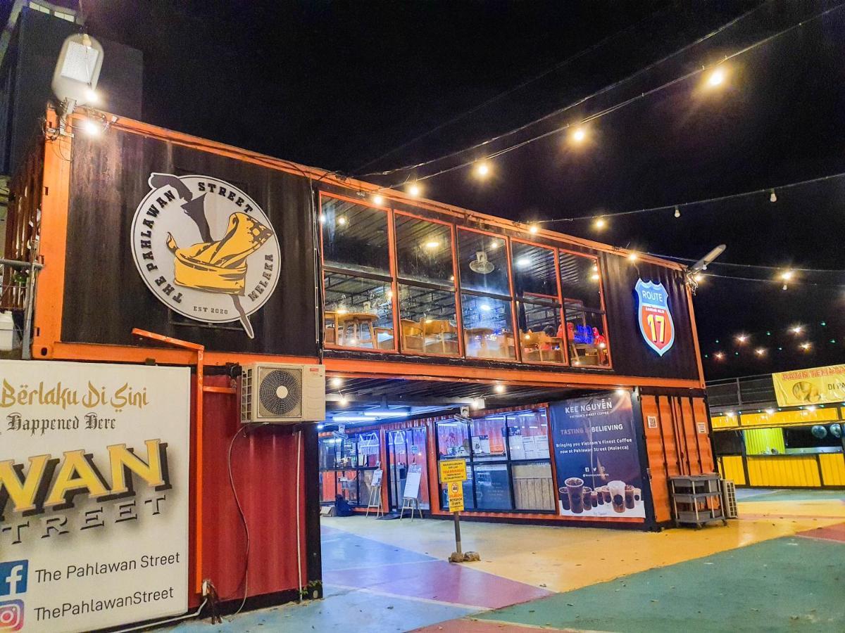 "Cloth Art Homestay" 4 Min Walk To Car Free Zone By Shine Stay Malacca Luaran gambar